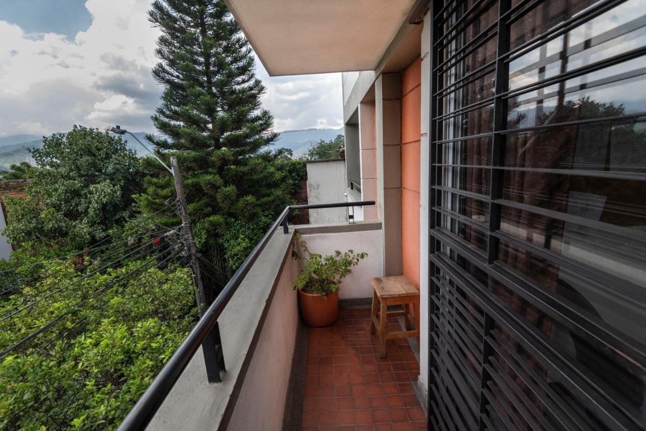 Poblado Guest House Medellin Exterior photo